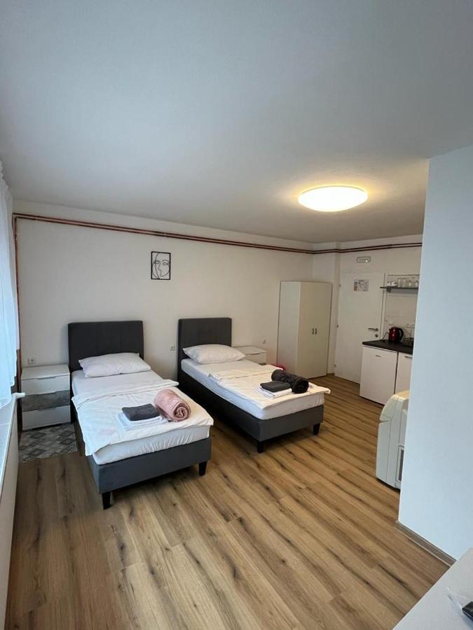 Opg - Zm Apartmani Martinovic Novska Экстерьер фото